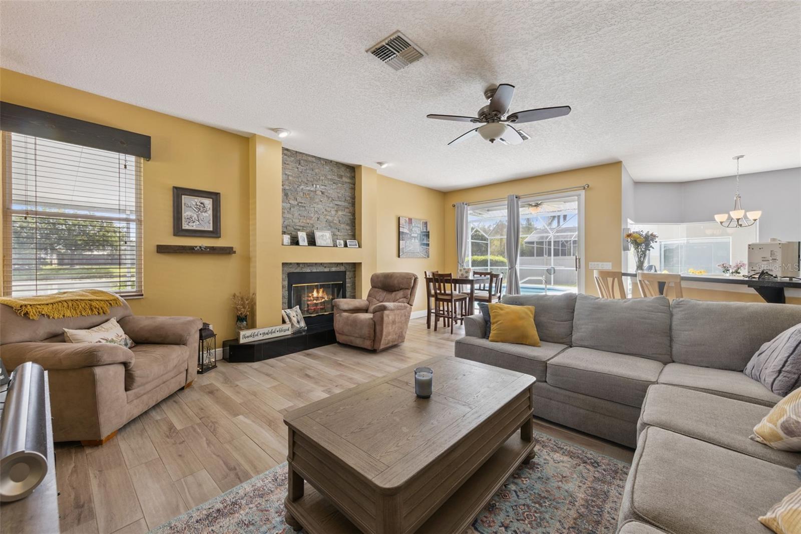 HUNTERS CREEK TR 335 PH 02 - Residential