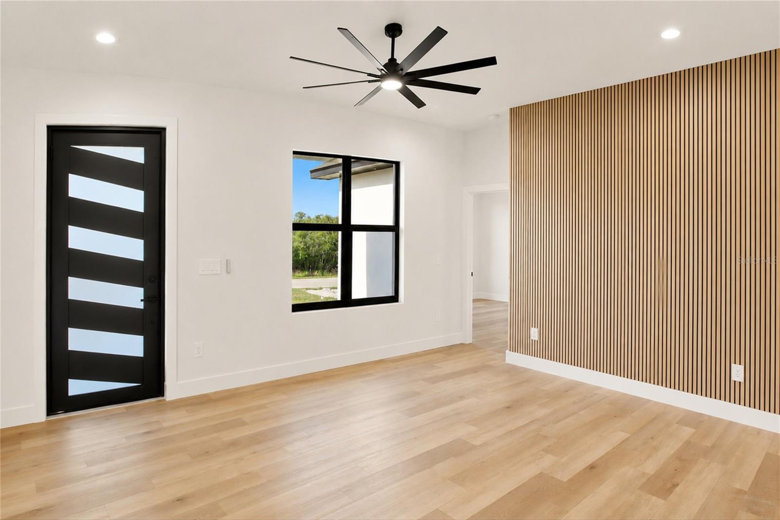 SUN N LAKE - Residential