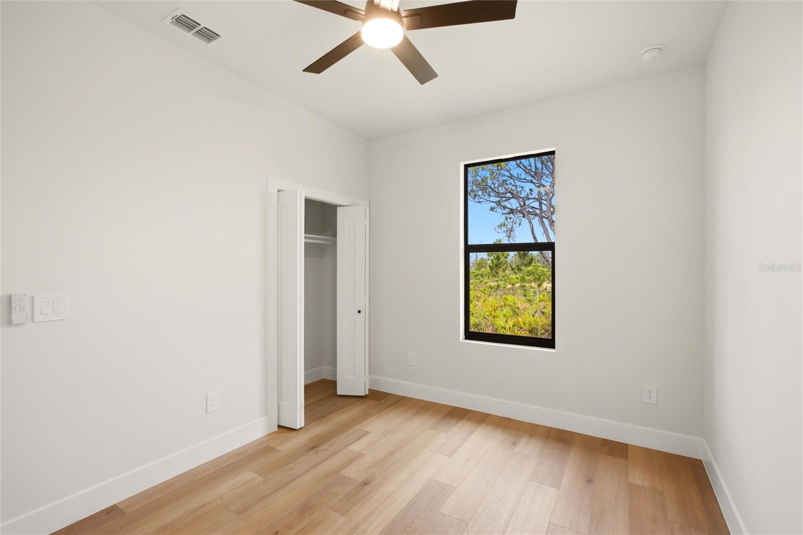 SUN N LAKE - Residential