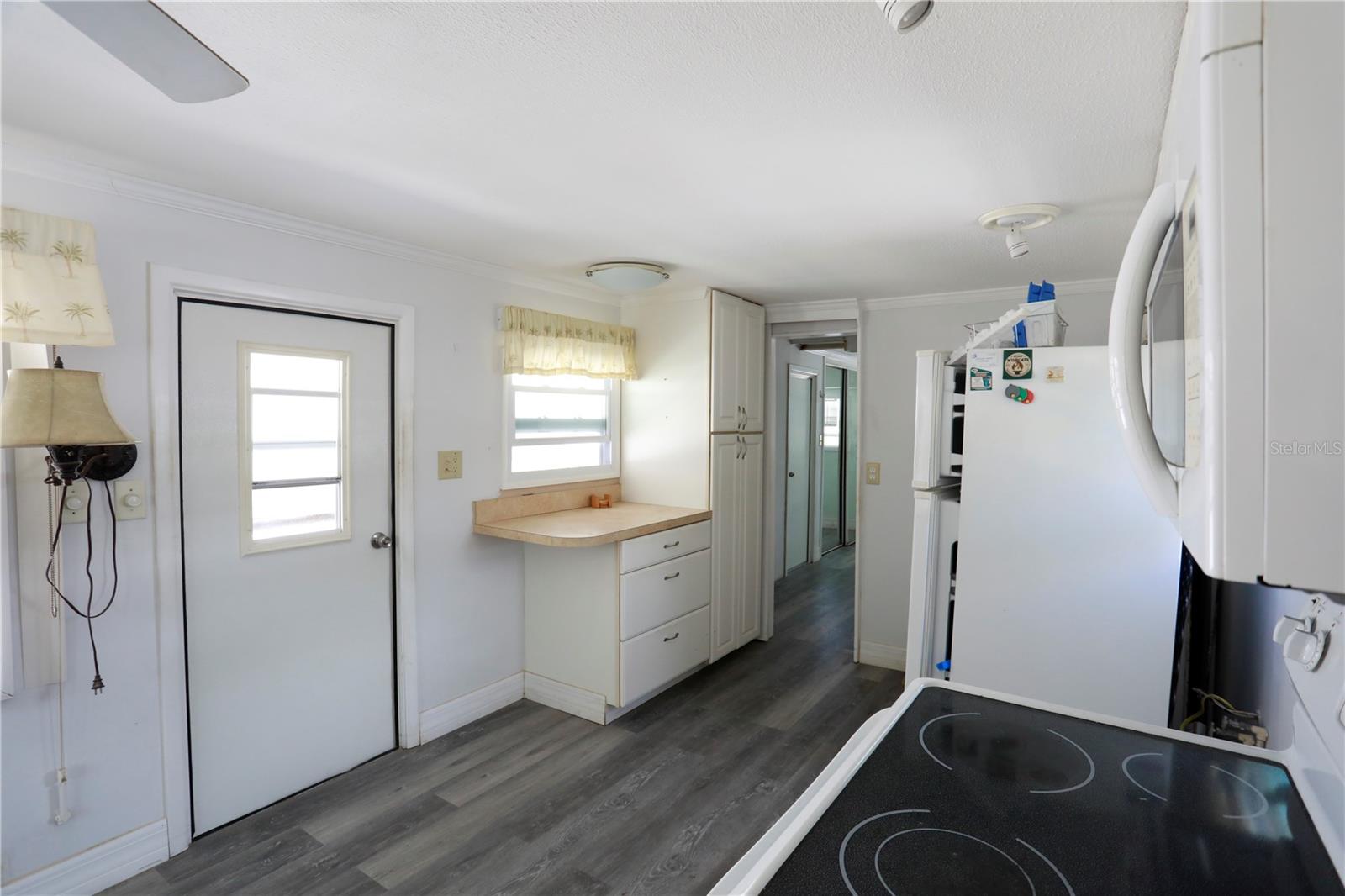 GULF BAY COOP - Residential