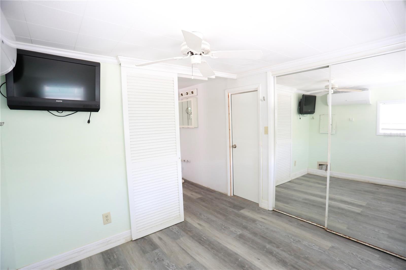 GULF BAY COOP - Residential
