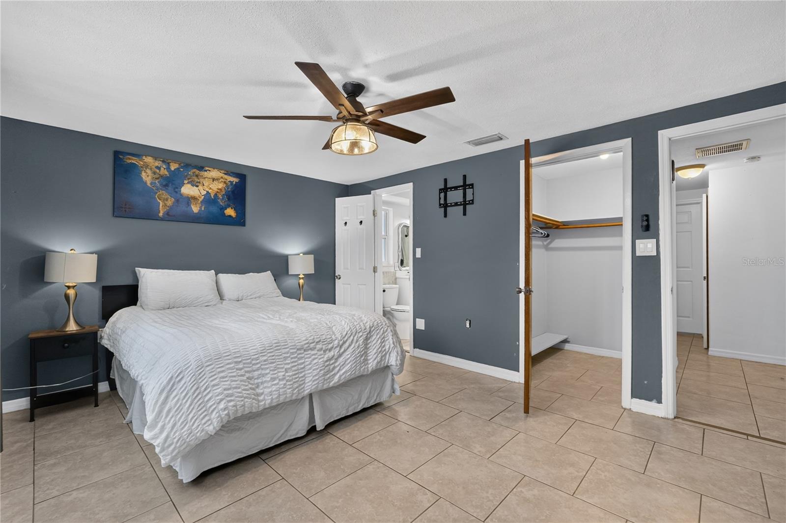 HOLIDAY LAKE ESTATES - Residential