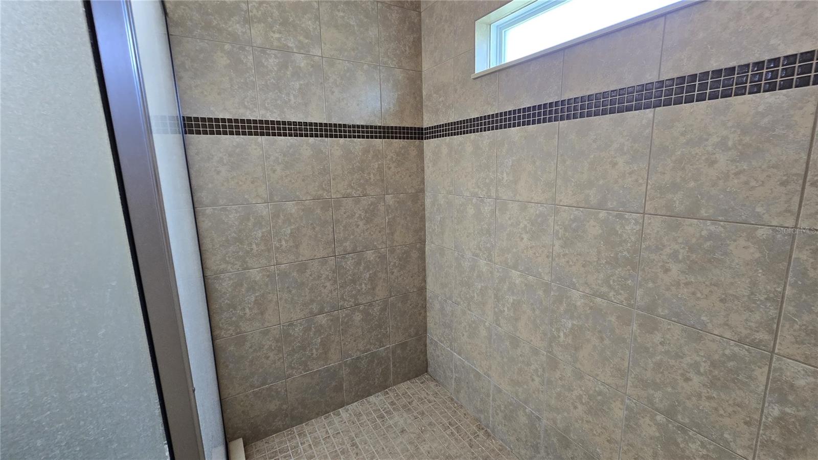 ISLES BELLALAGO - Residential Lease