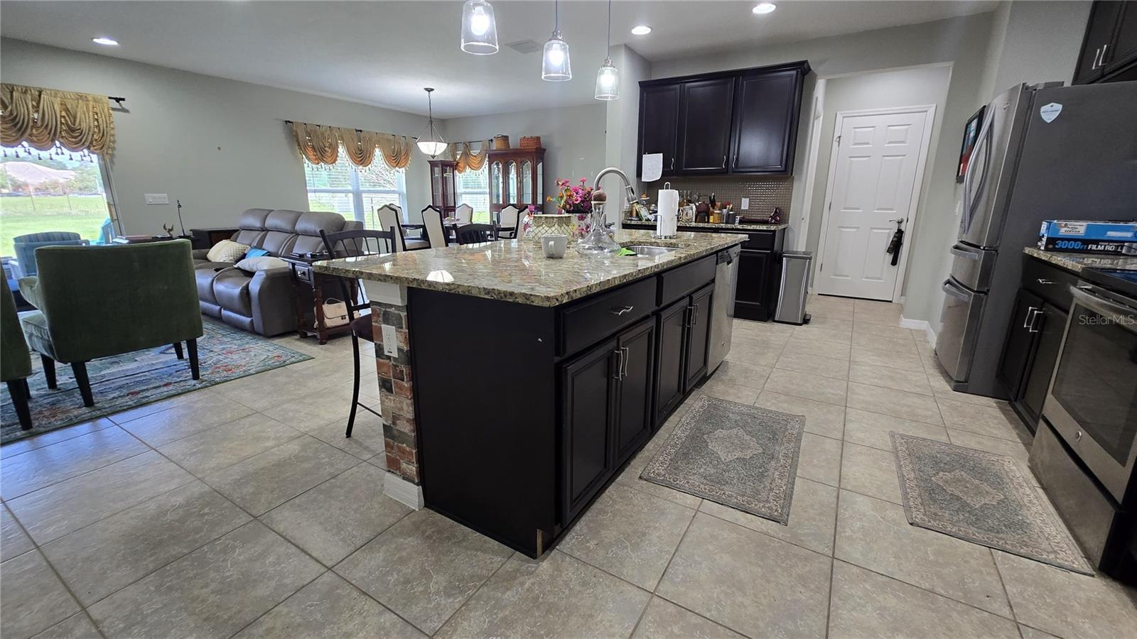 ISLES BELLALAGO - Residential Lease
