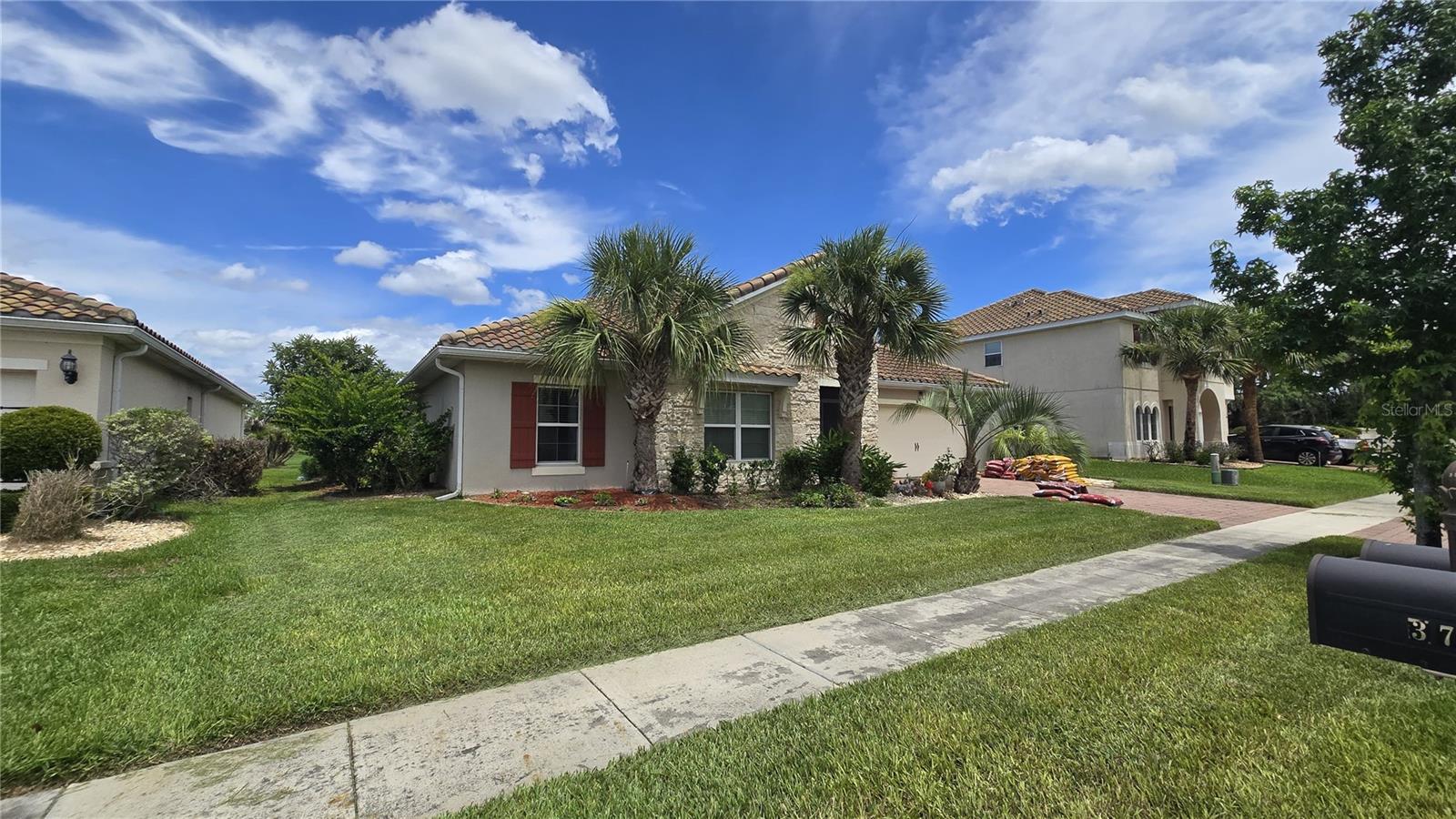 ISLES BELLALAGO - Residential Lease