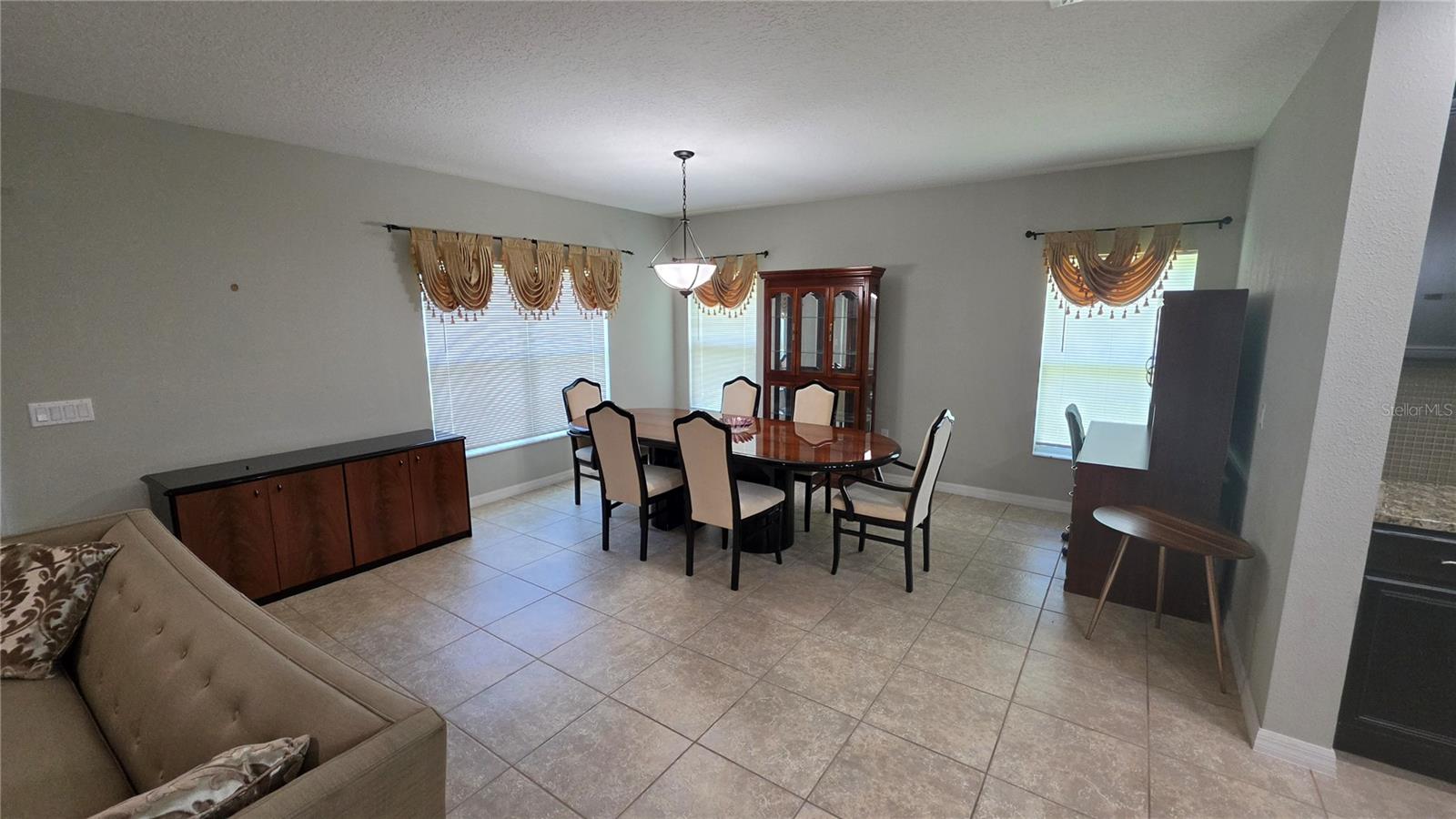 ISLES BELLALAGO - Residential Lease