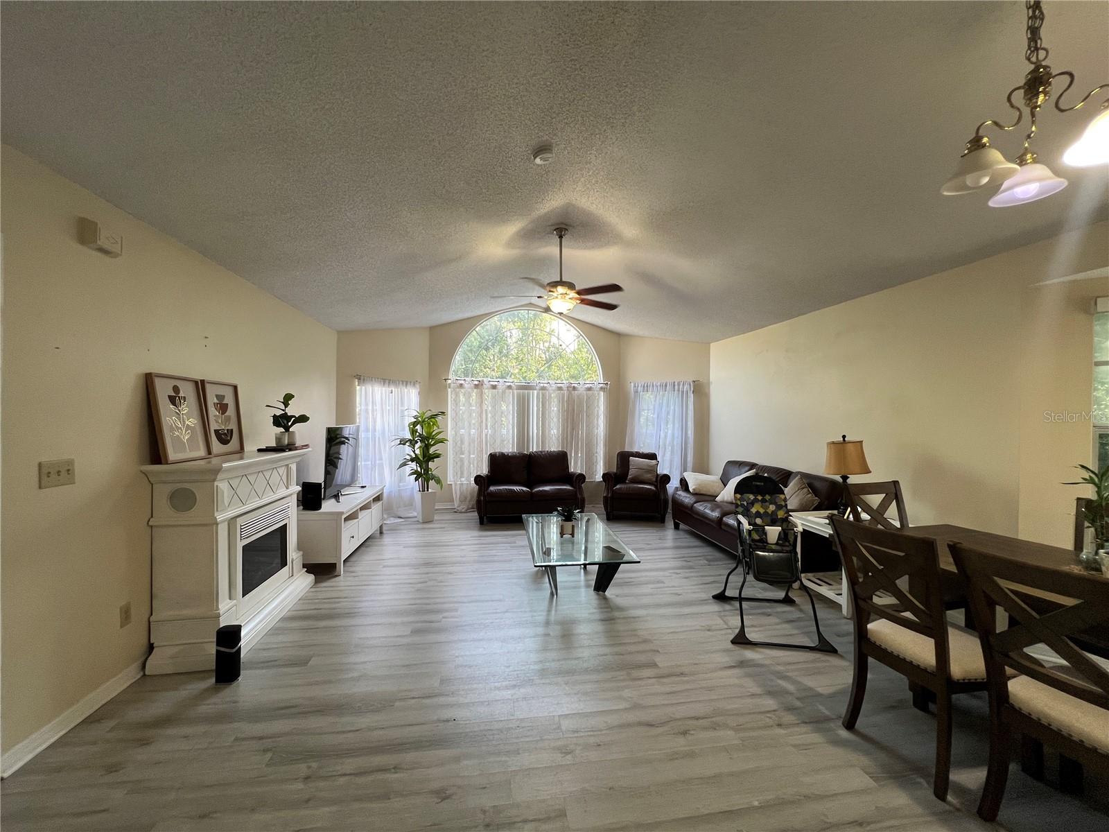 ROYAL PALM BAY CONDO - Residential Lease