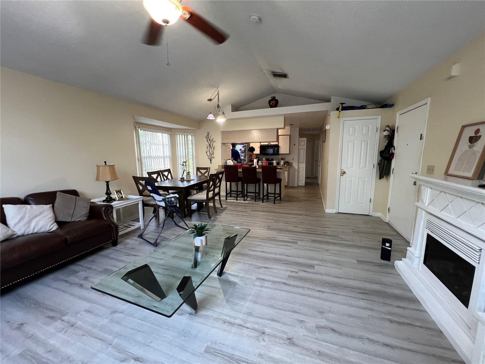 ROYAL PALM BAY CONDO - Residential Lease