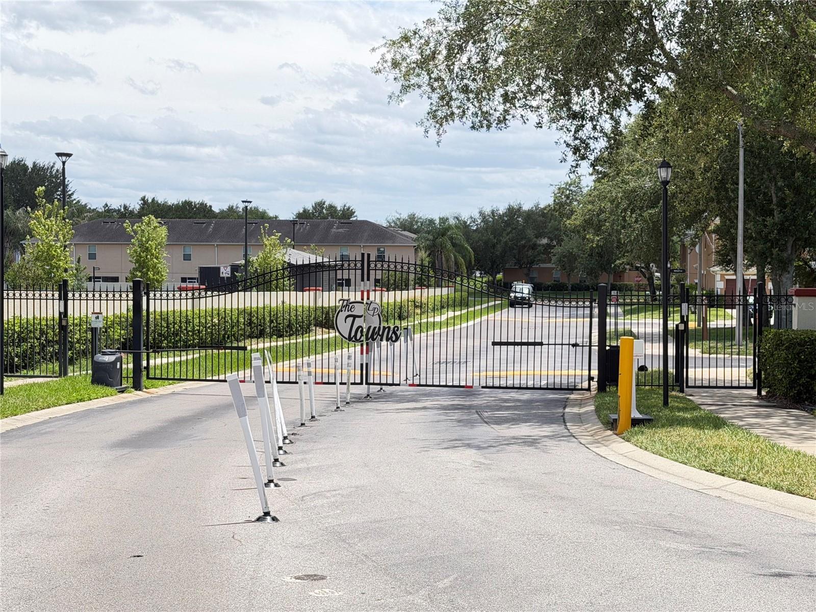 TOWNS/LEGACY PARK - Residential Lease