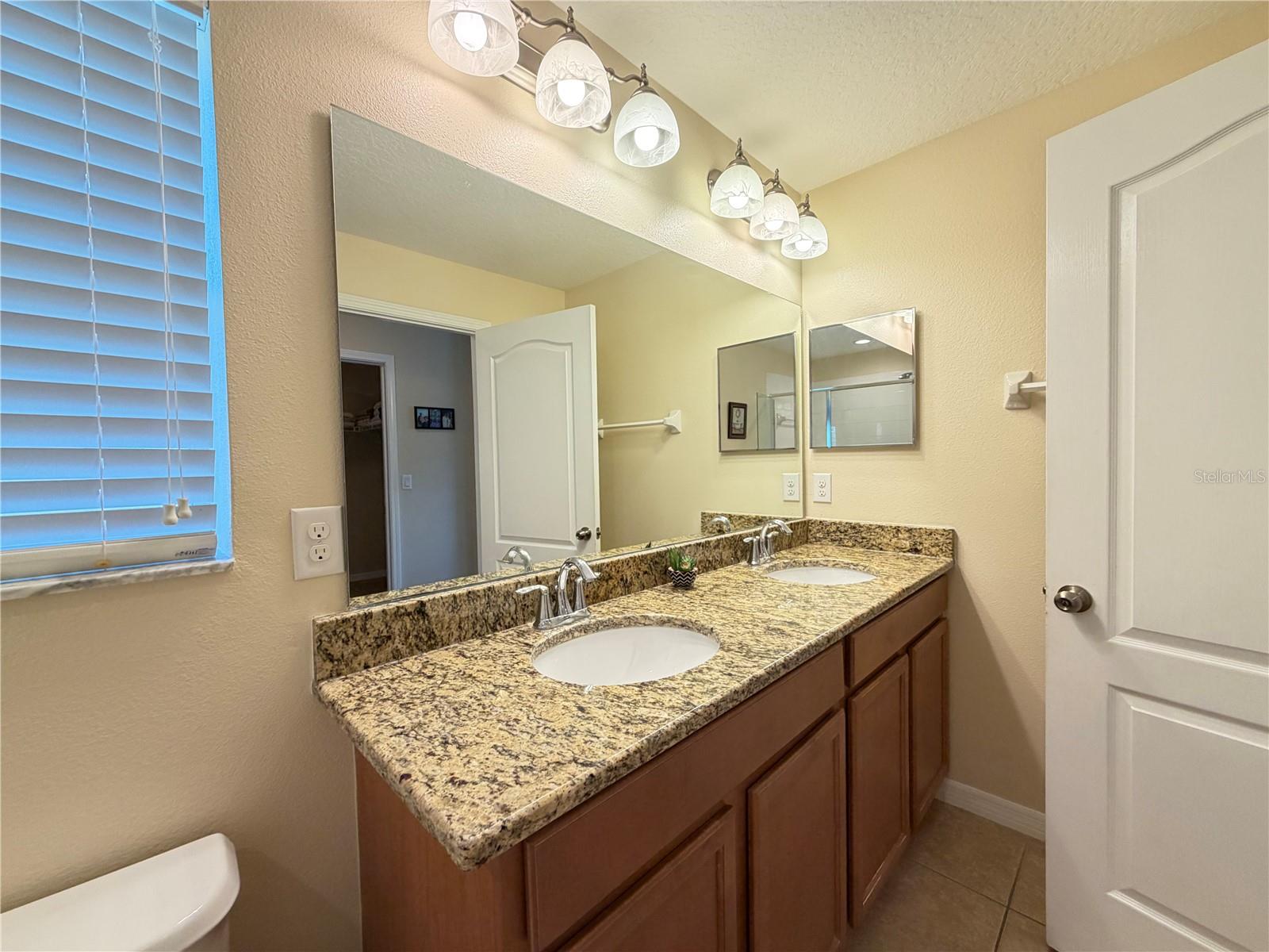 TOWNS/LEGACY PARK - Residential Lease