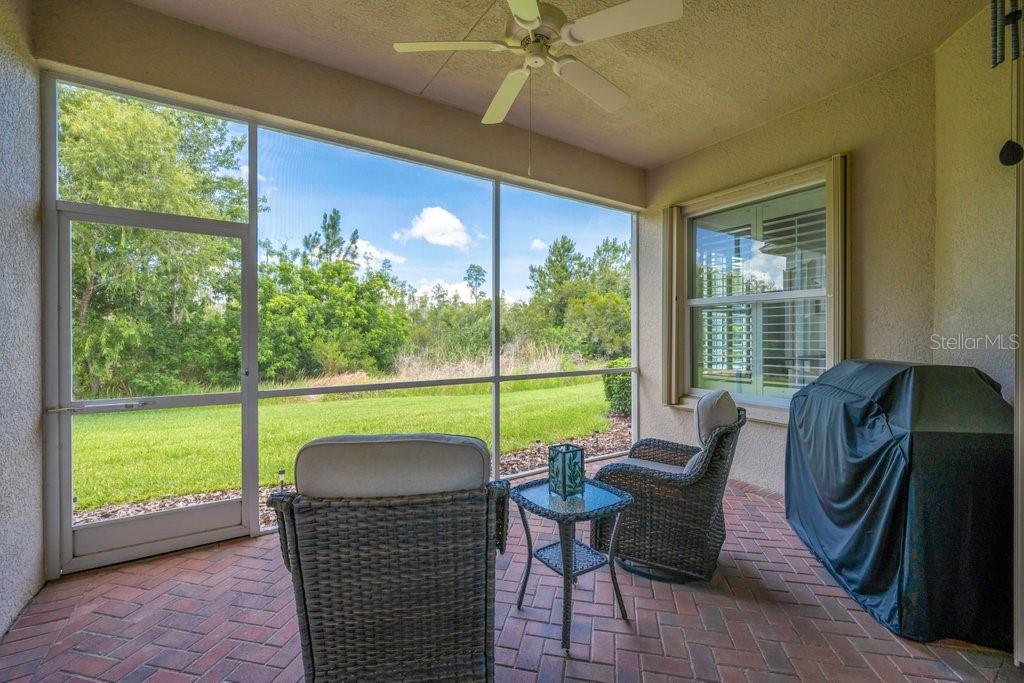 VALENCIA LAKES - Residential