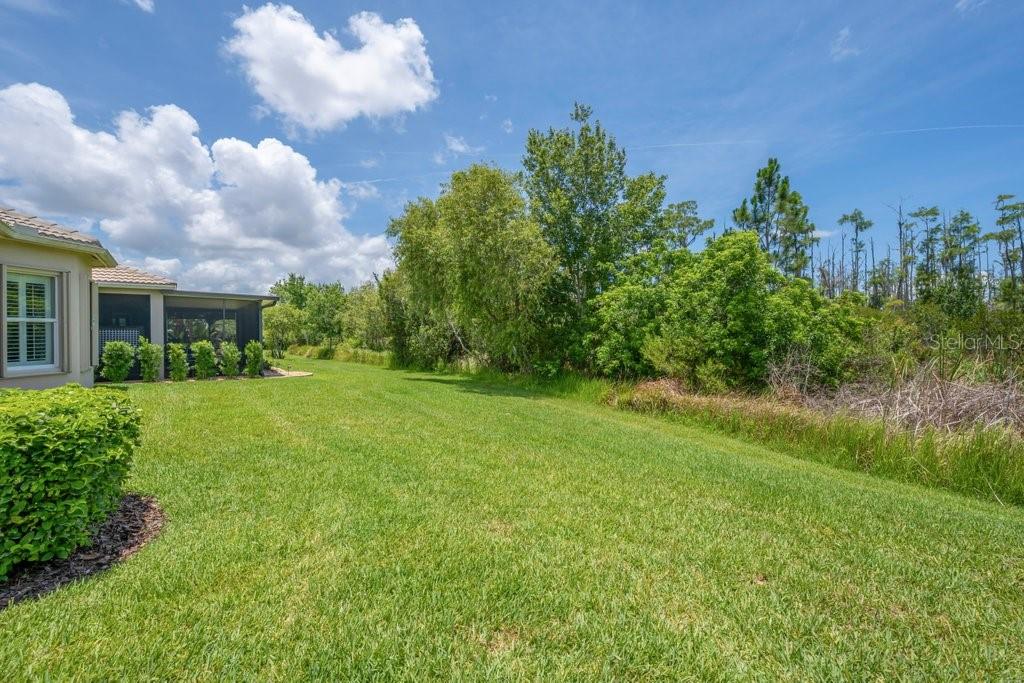 VALENCIA LAKES - Residential