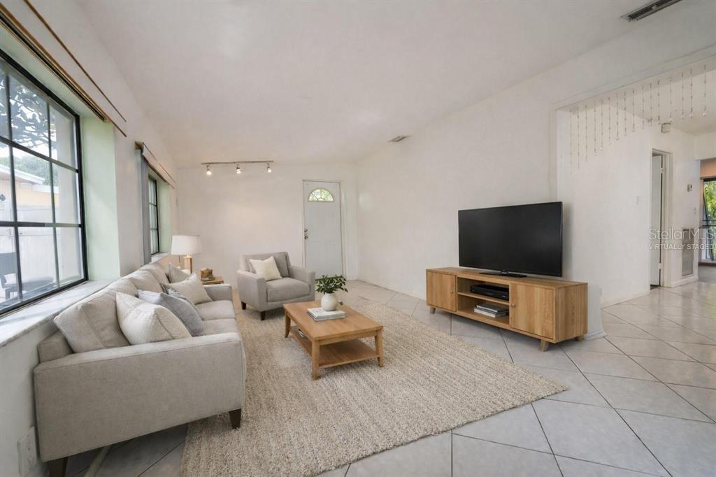 LOUIS ESTATES 2 - Residential