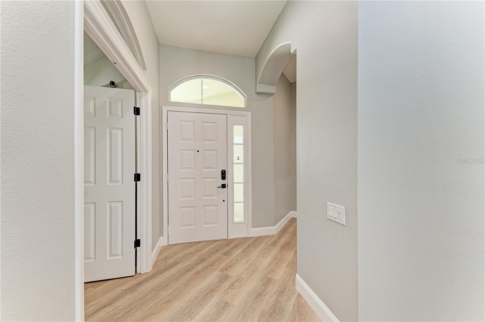 OAKBROOKE I AT RIVER CLUB NORTH - Residential