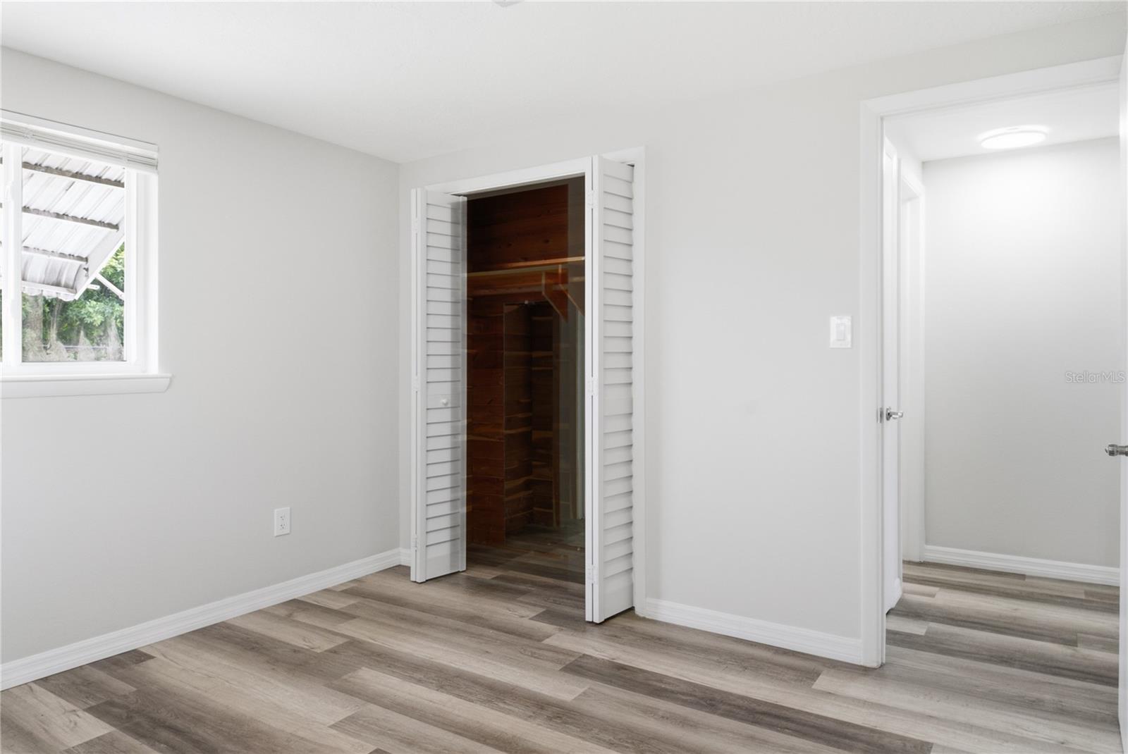 CREST RIDGE GARDENS - Residential