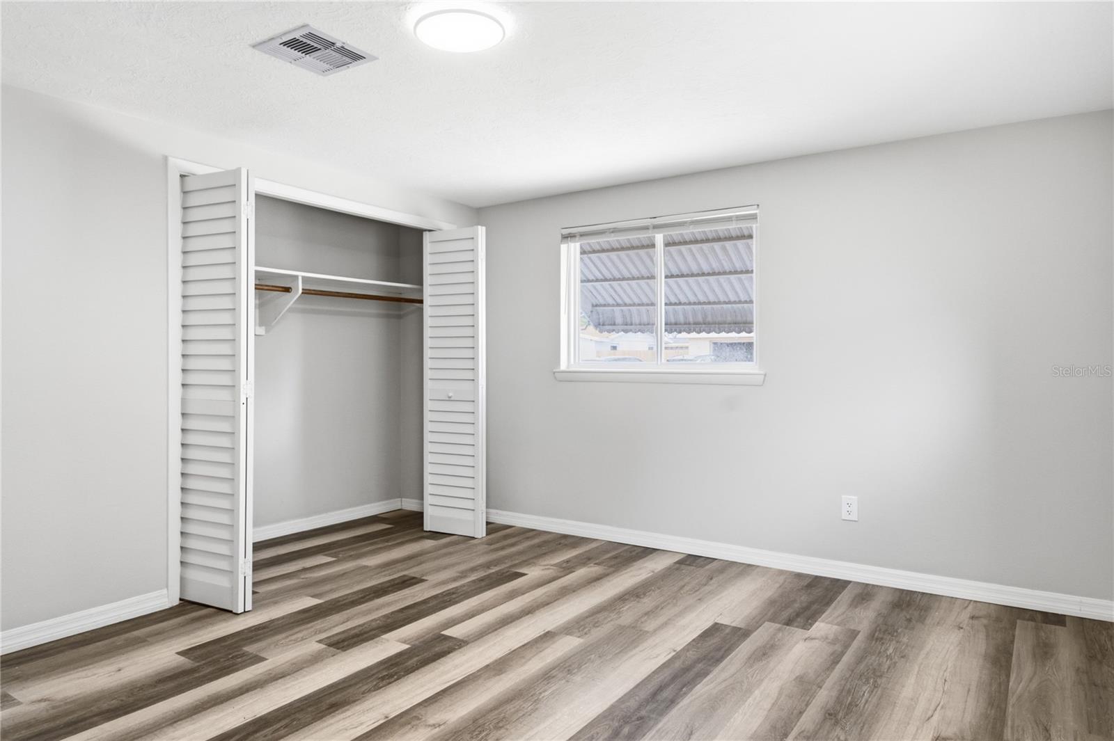 CREST RIDGE GARDENS - Residential