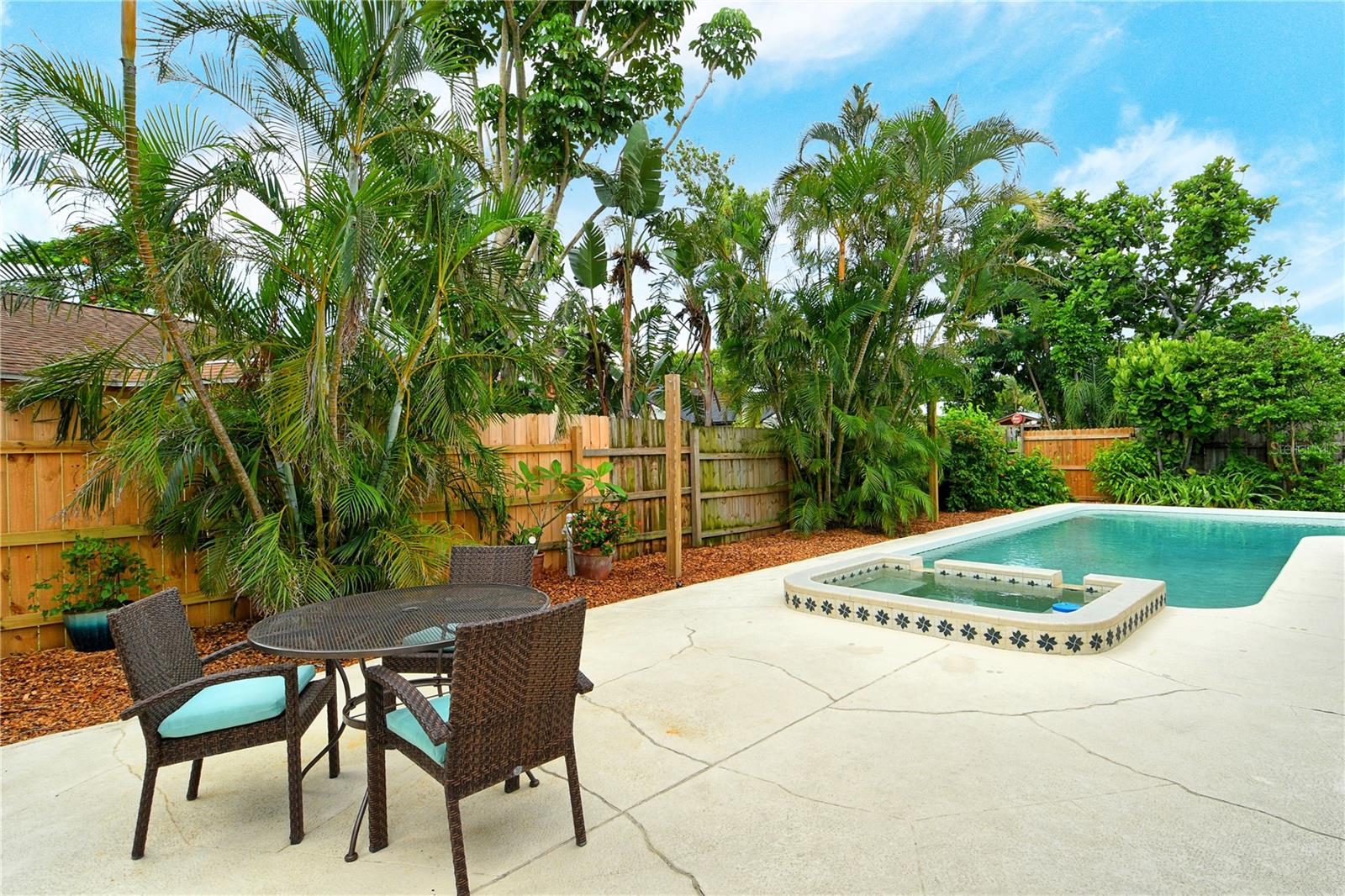 BELAIR BAYOU - Residential