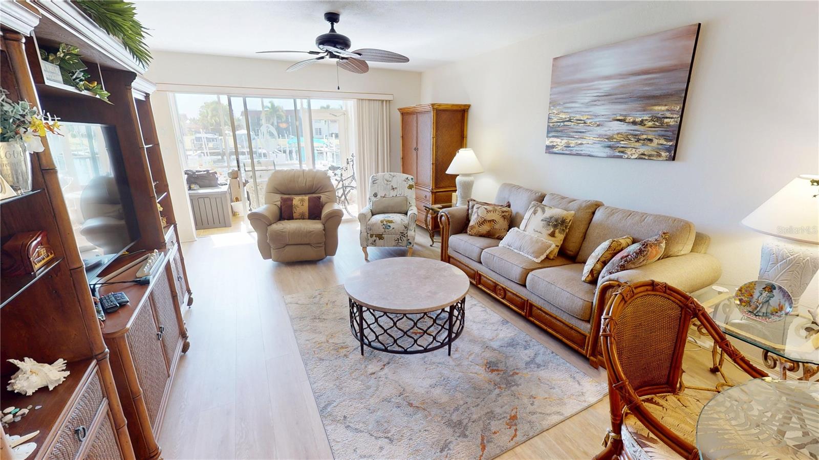 B-104 HARBOR POINT PH 02 - Residential