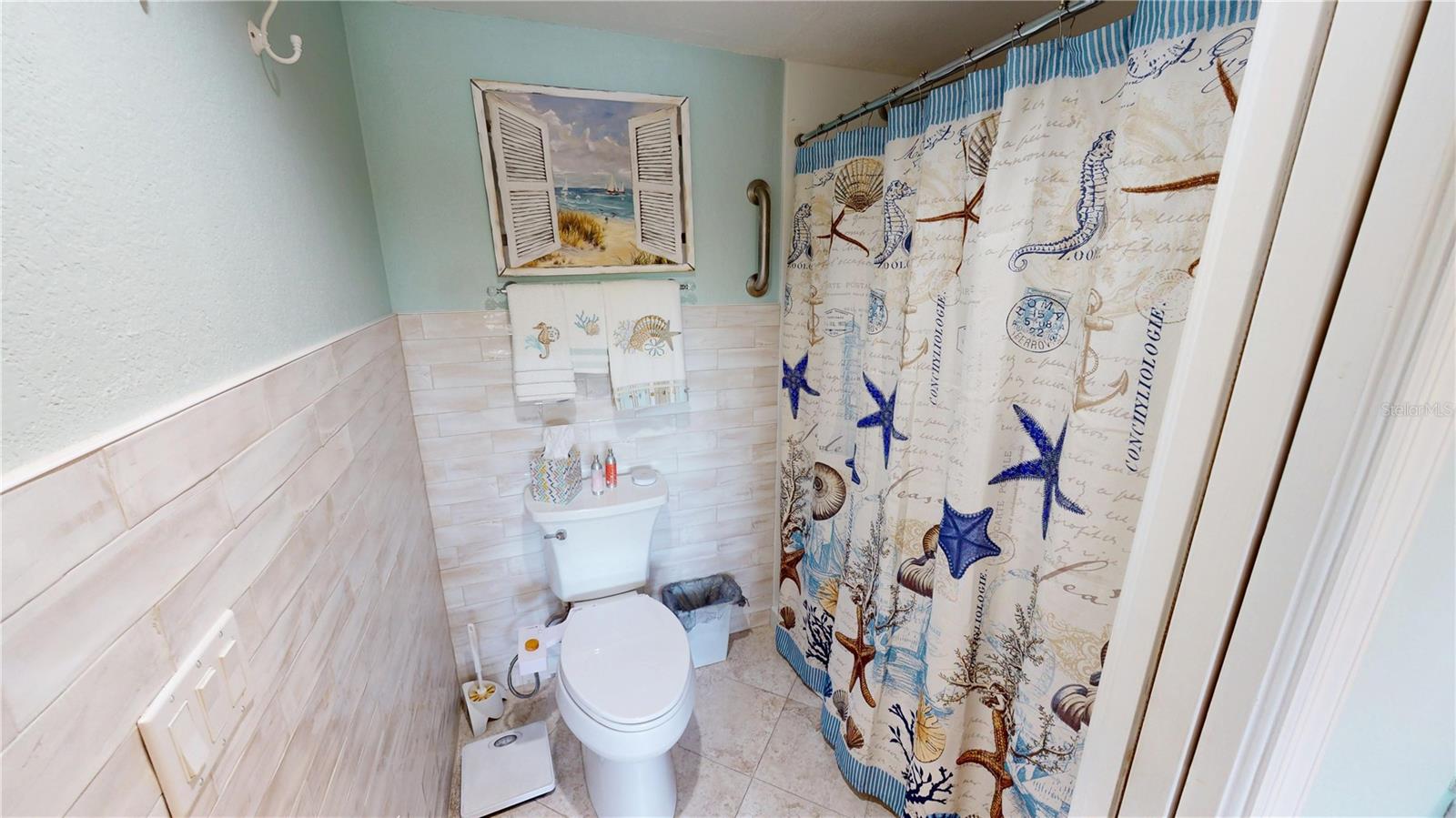B-104 HARBOR POINT PH 02 - Residential