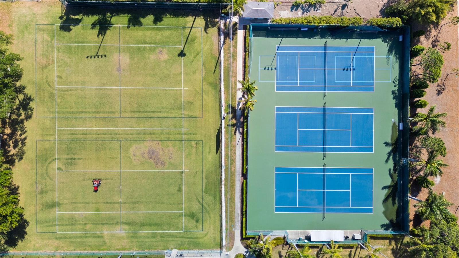 BELLEAIR ESTATES - Residential