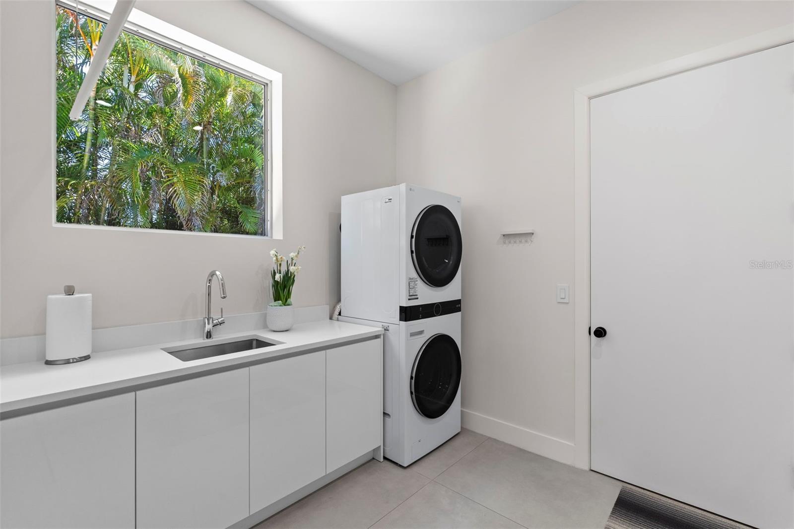 BELLEAIR ESTATES - Residential