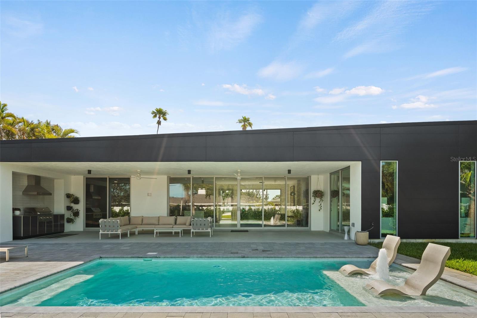 BELLEAIR ESTATES - Residential