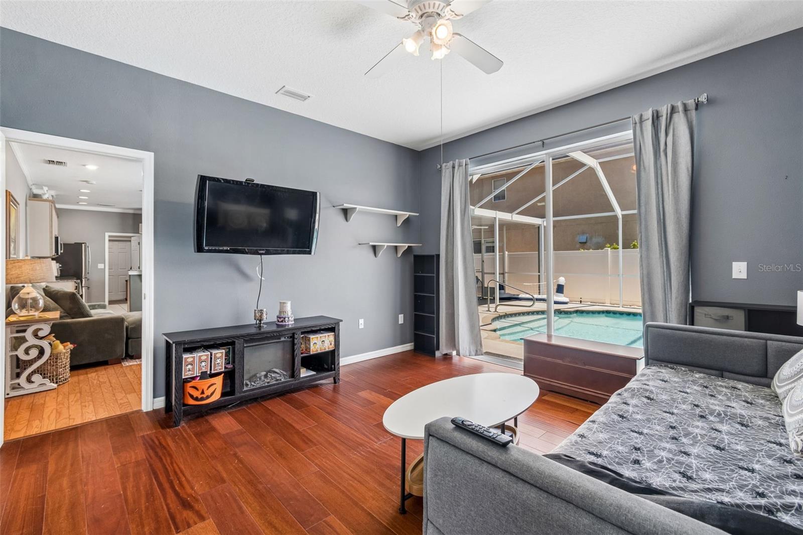 THOUSAND OAKS EAST PH 02 & 03 - Residential