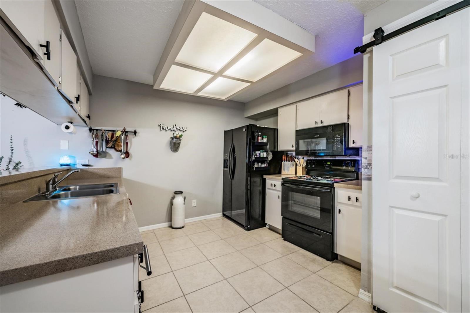 CLUB VILLAS CONDO - Residential