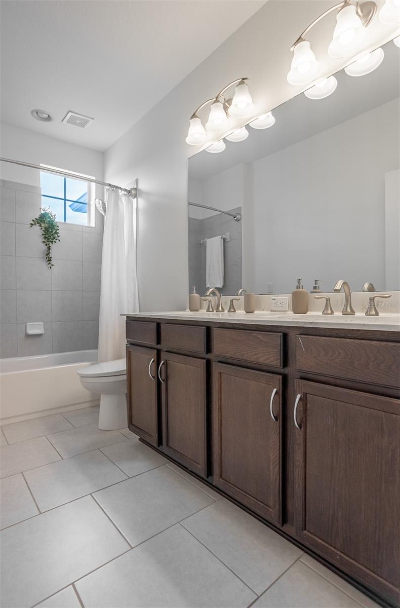 PHILIPPE OAKS OF SAFETY HARBOR - Residential
