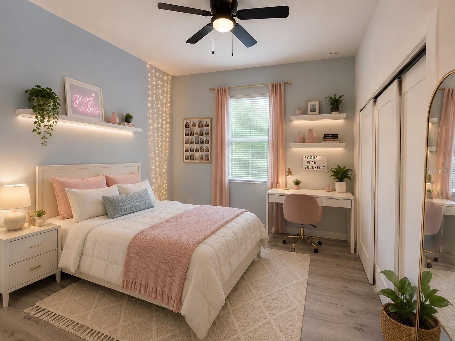 ROTONDA LAKES - Residential