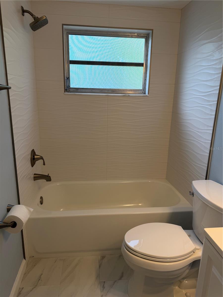 PALM GROVE IN ENGLEWOOD - Residential Lease