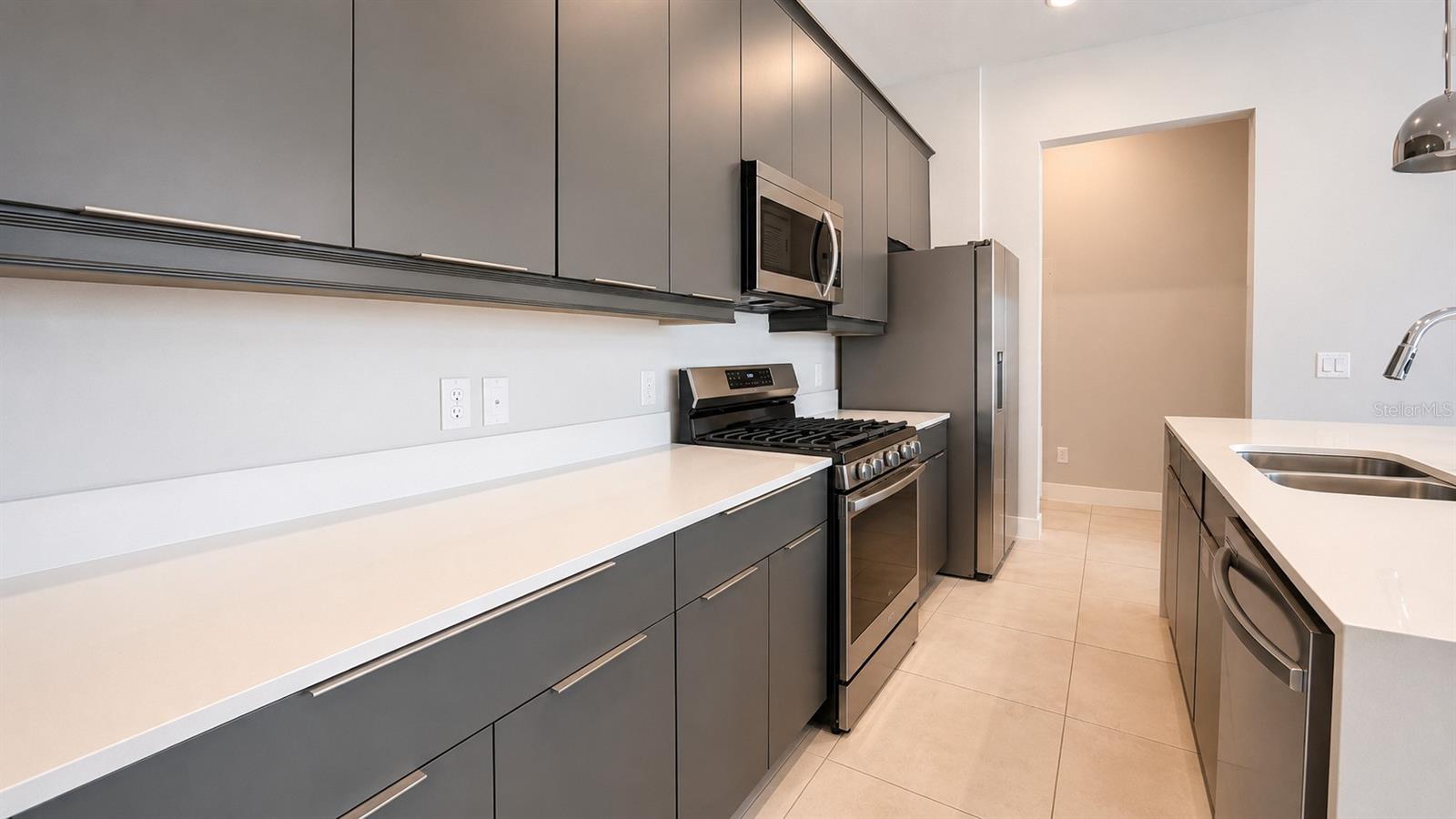 SPECTRUM AT REUNION CONDO PH 8A & 8B - Residential