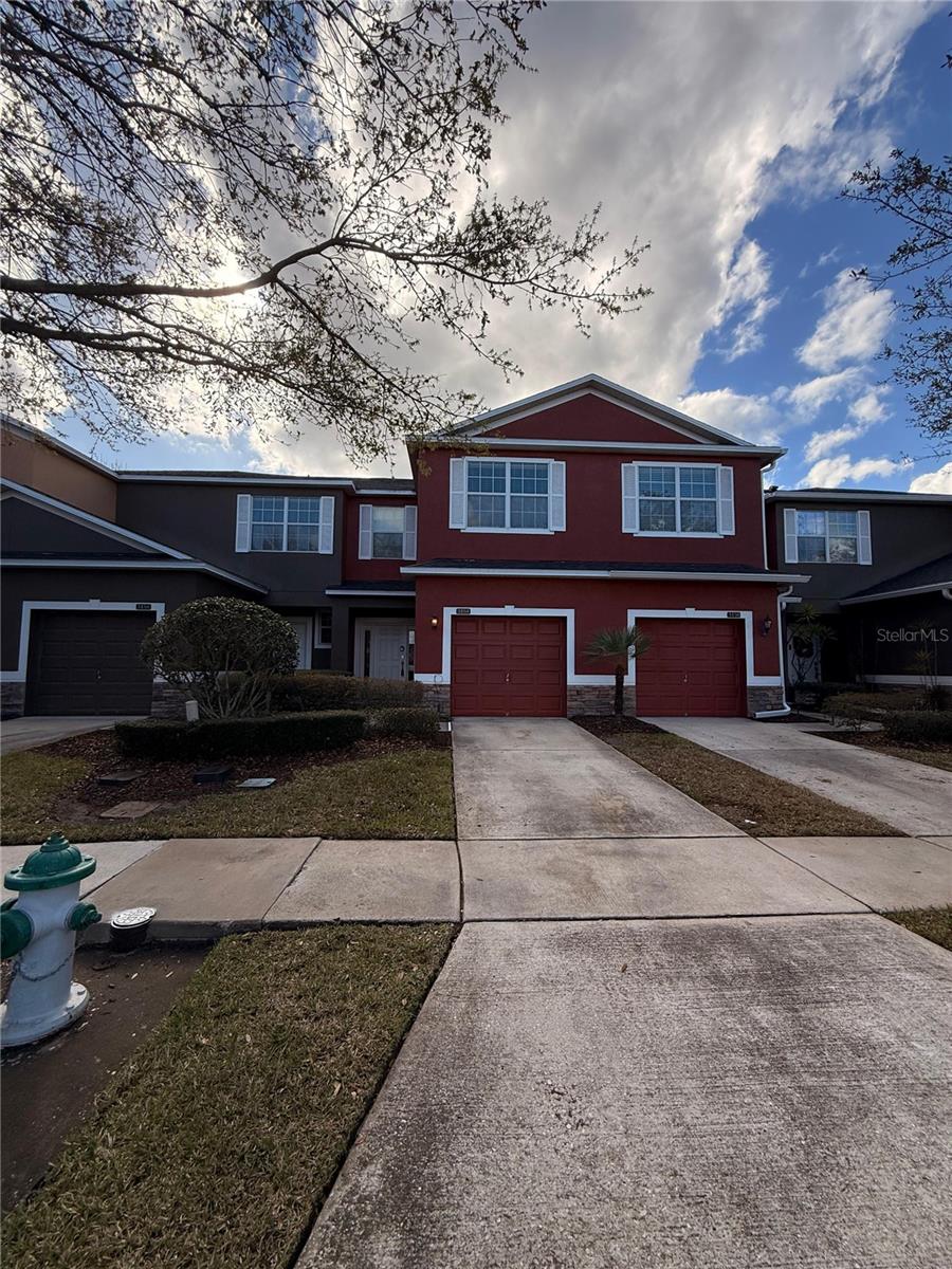 Beautiful and well-maintained 3-bedroom, 2.5-bath townhouse located in the highly desirable Wyndham Lakes Estates community, near Lake Nona and Orlando International Airport. This spacious residence offers approximately 1,643 sq ft of comfortable living space, a functional two-story layout, and a 2-car garage.

The home is offered unfurnished and is ideal for tenants looking for comfort, convenience, and access to one of the most strategic areas in Southeast Orlando. Wyndham Lakes Estates offers resort-style community amenities including a clubhouse, fitness center, community pool, playground, and tennis courts.

Conveniently located with easy access to SR-417, shopping, dining, schools, medical services, Lake Nona, Orlando International Airport, and major employment corridors. Available April 1, 2026. Pets allowed. Application required.