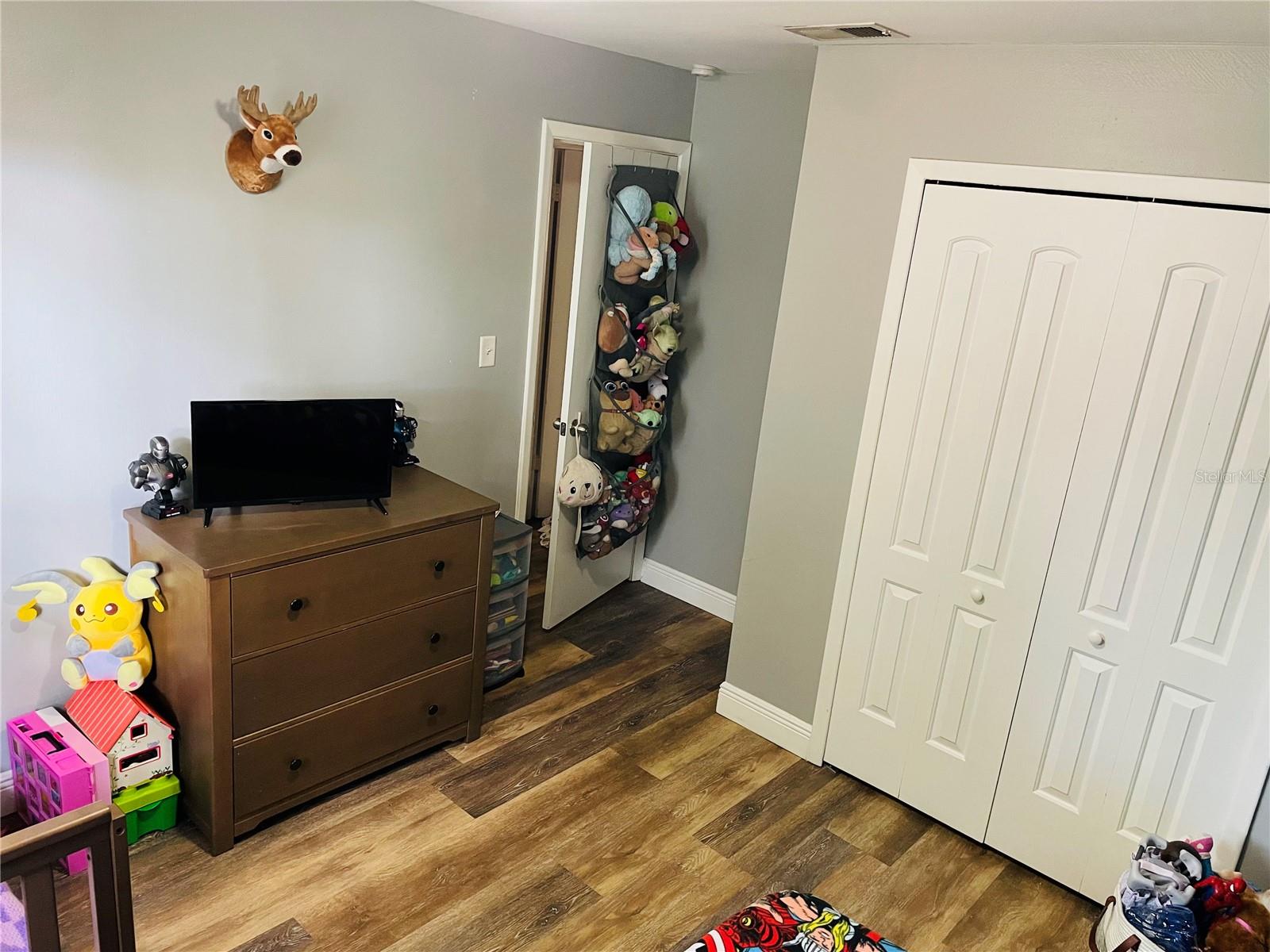RIVEN PINES - Residential