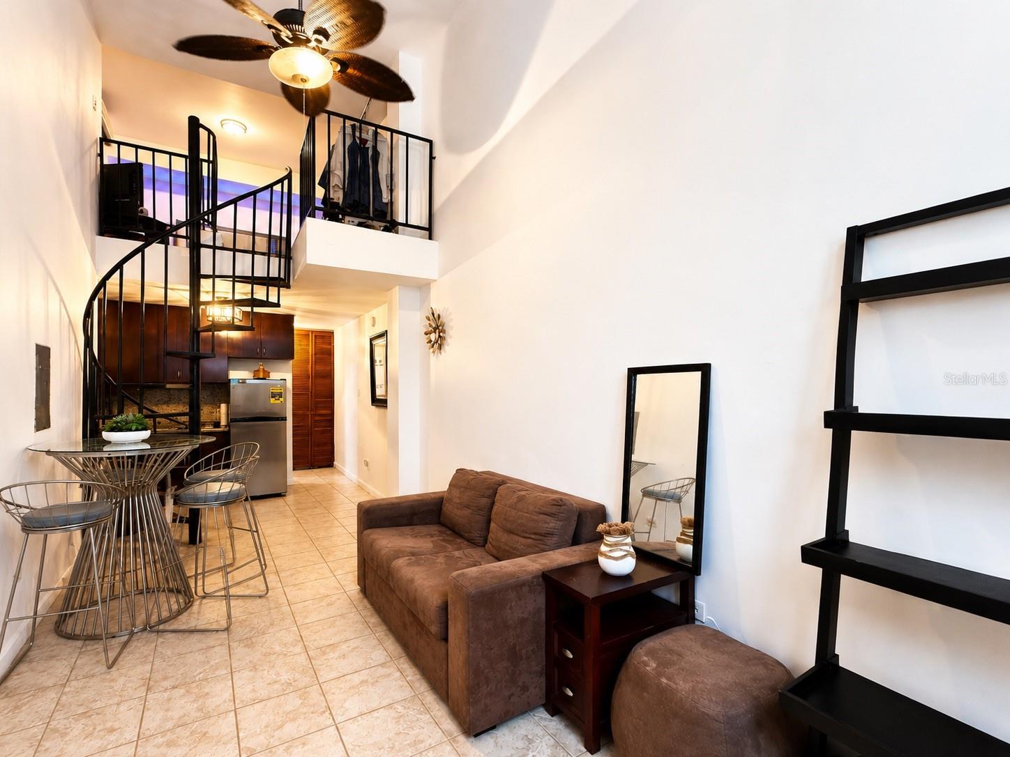 GAMBARO 315 1-B - Residential