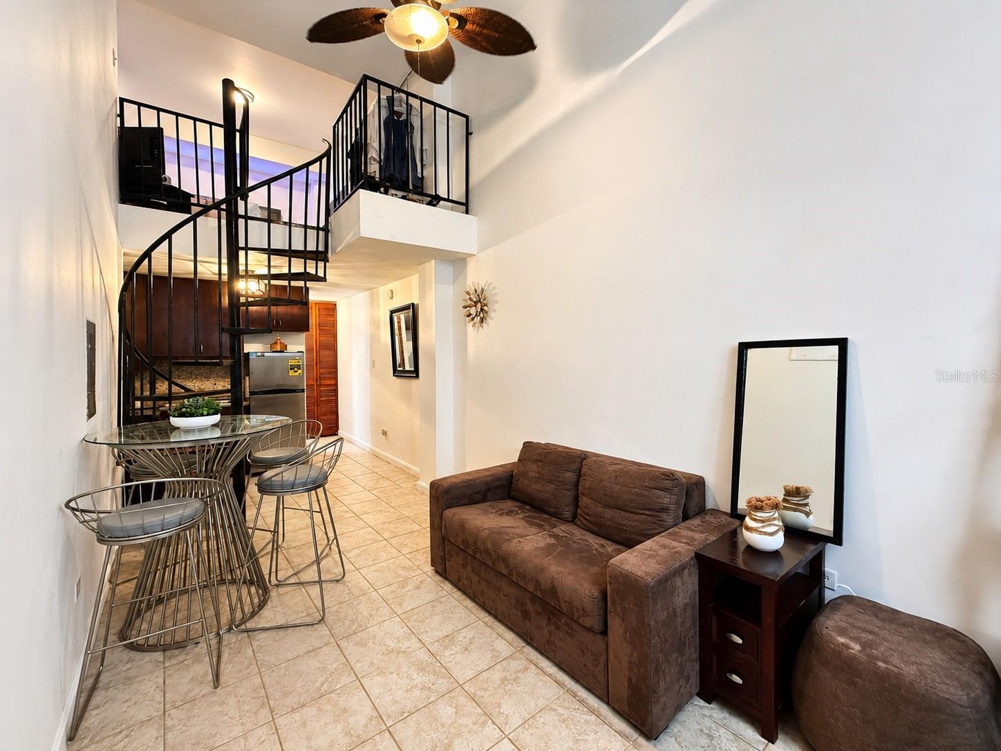 GAMBARO 315 1-B - Residential