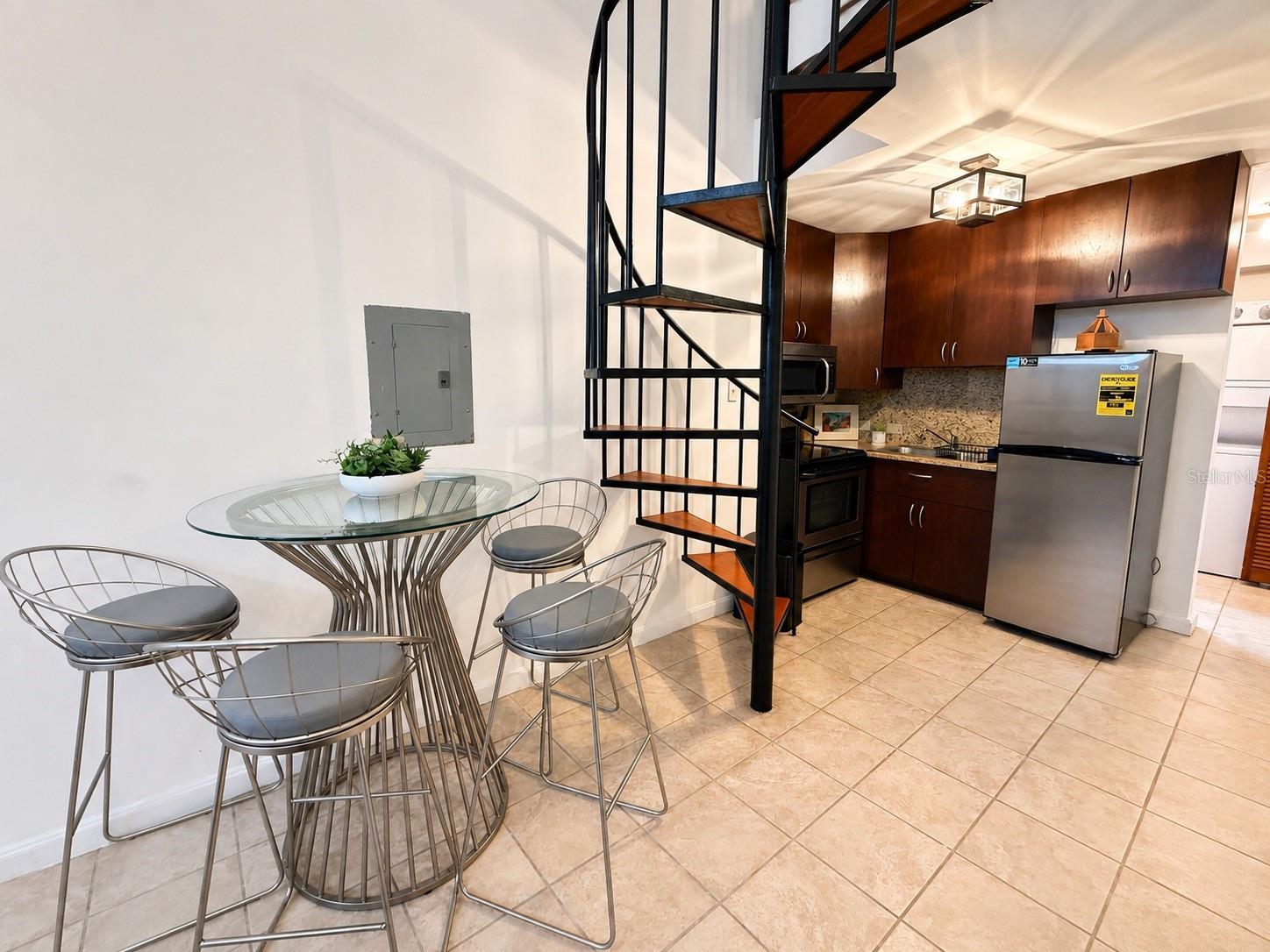 GAMBARO 315 1-B - Residential