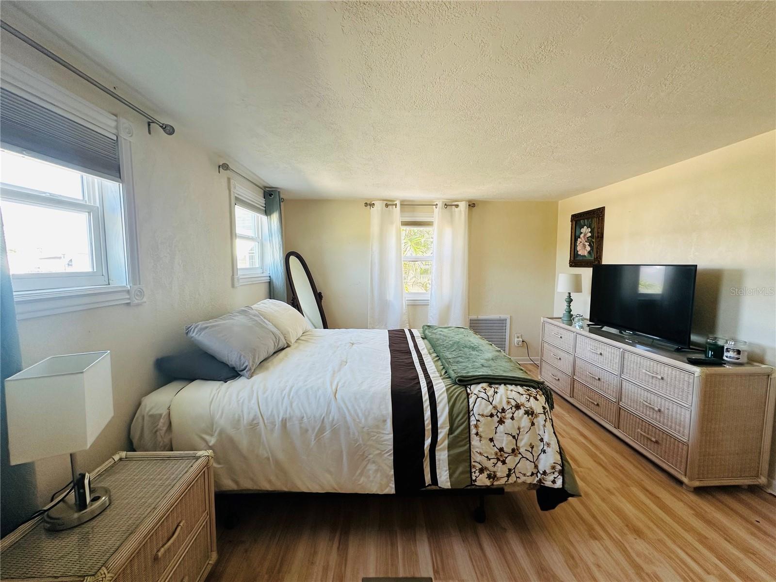 TROPIC ISLES CO-OP - Residential