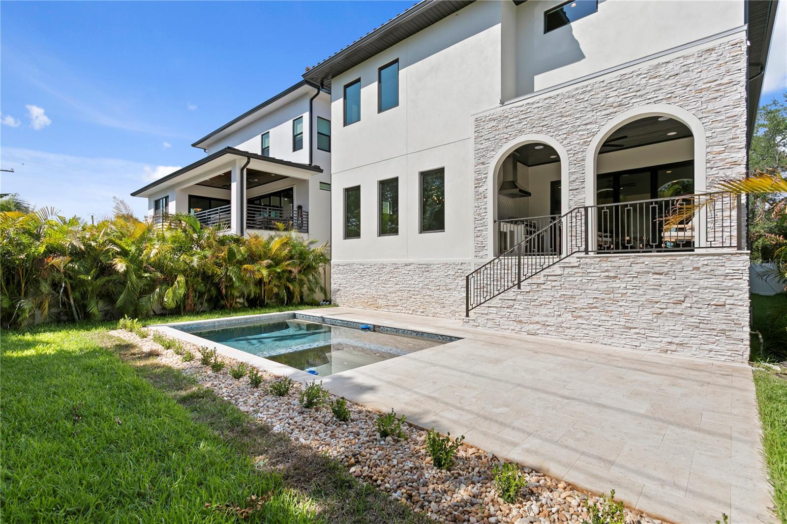DAVIS ISLANDS PB10 PG52 TO 57 - Residential