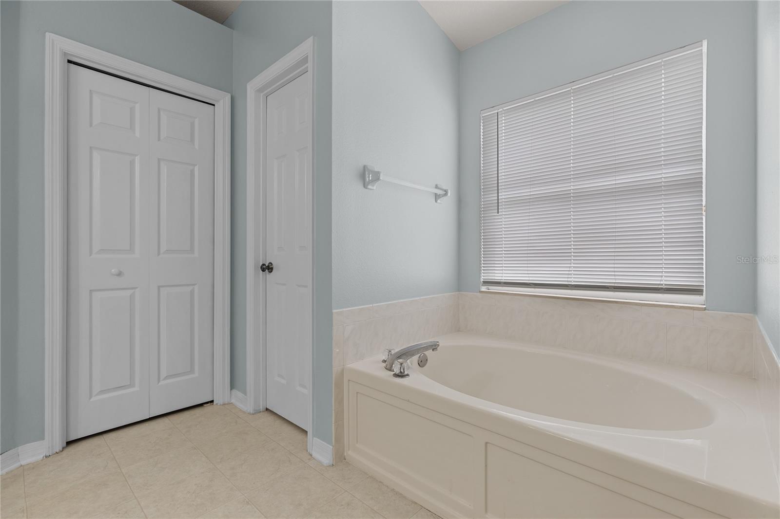 MEADOW POINTE 03 PH 01 UNIT 1D/1E - Residential