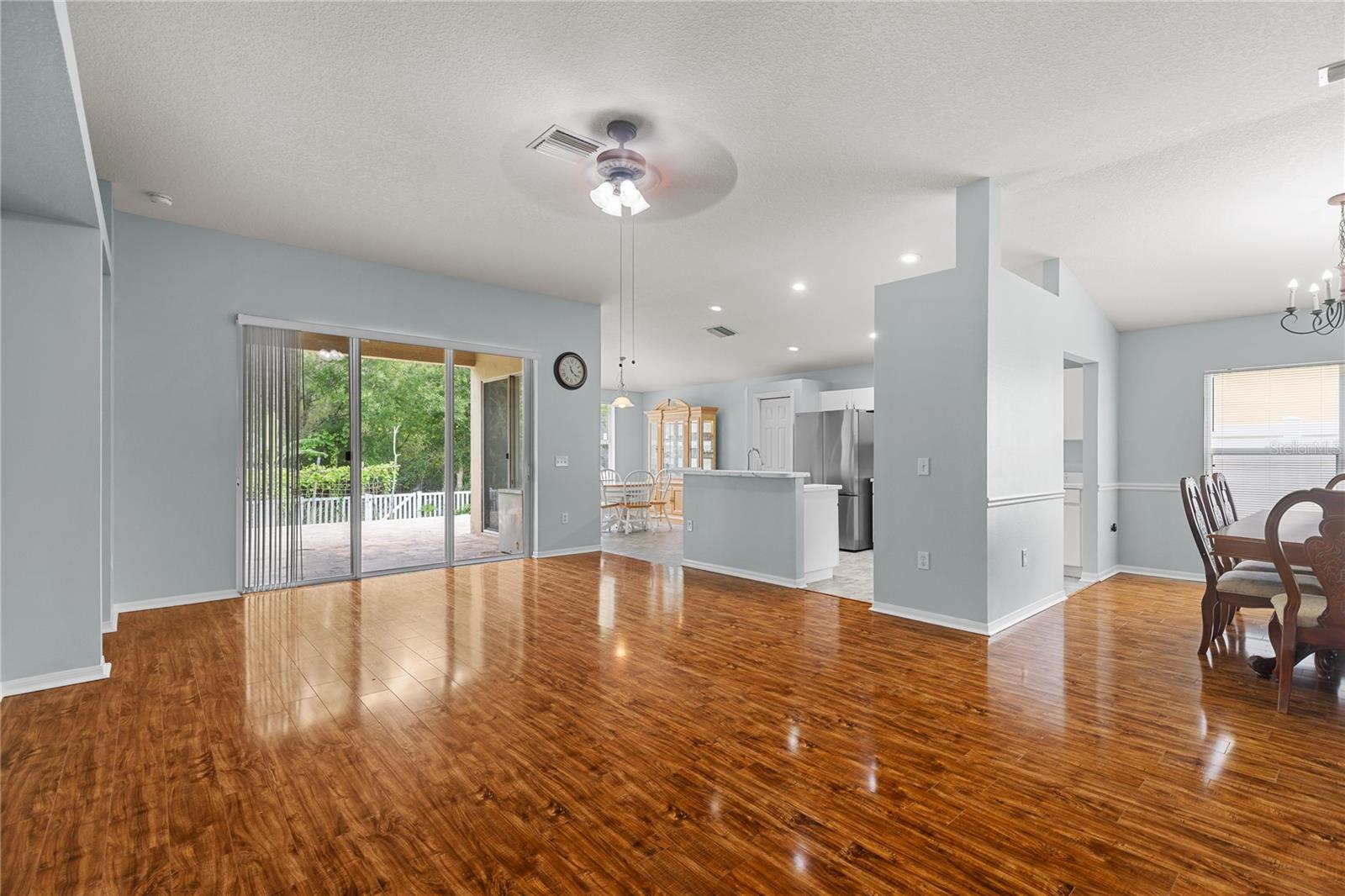 MEADOW POINTE 03 PH 01 UNIT 1D/1E - Residential