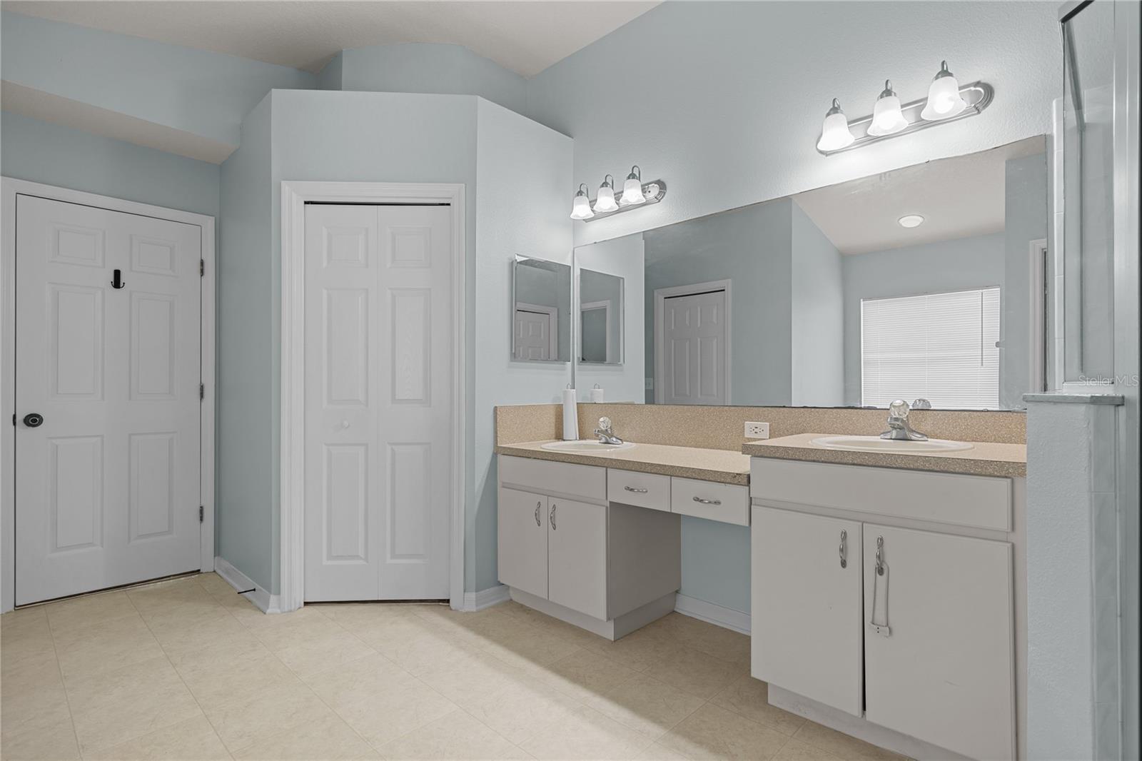 MEADOW POINTE 03 PH 01 UNIT 1D/1E - Residential
