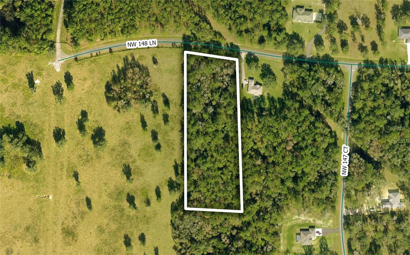 Build your dream home in The Village at Hidden Lakes located in NW Marion County.  This parcel is almost 4
acres set in a beautiful, gated equine community.  Surround yourself by nature and tranquility with miles of
riding trails. Conveniently located near Ocala, Gainesville, Williston, and 20 minutes to the World Equestrian
Center!