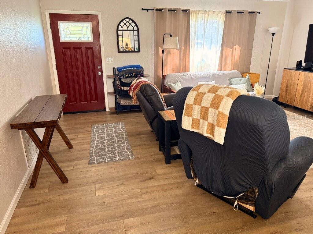 WOODRIDGE ESTATES A SUB - Residential Lease