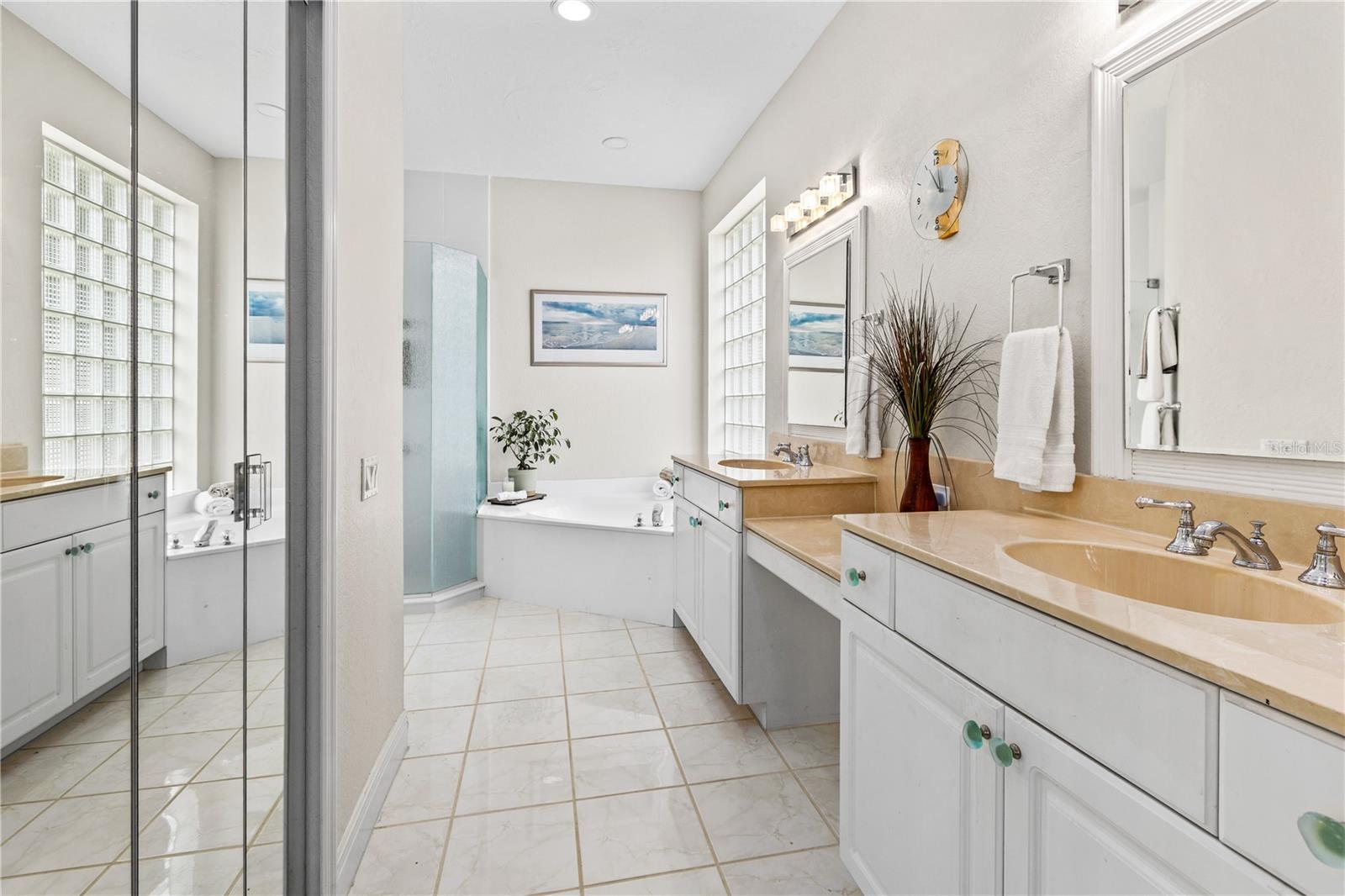 VIRGINIA WATER UNIT III - Residential