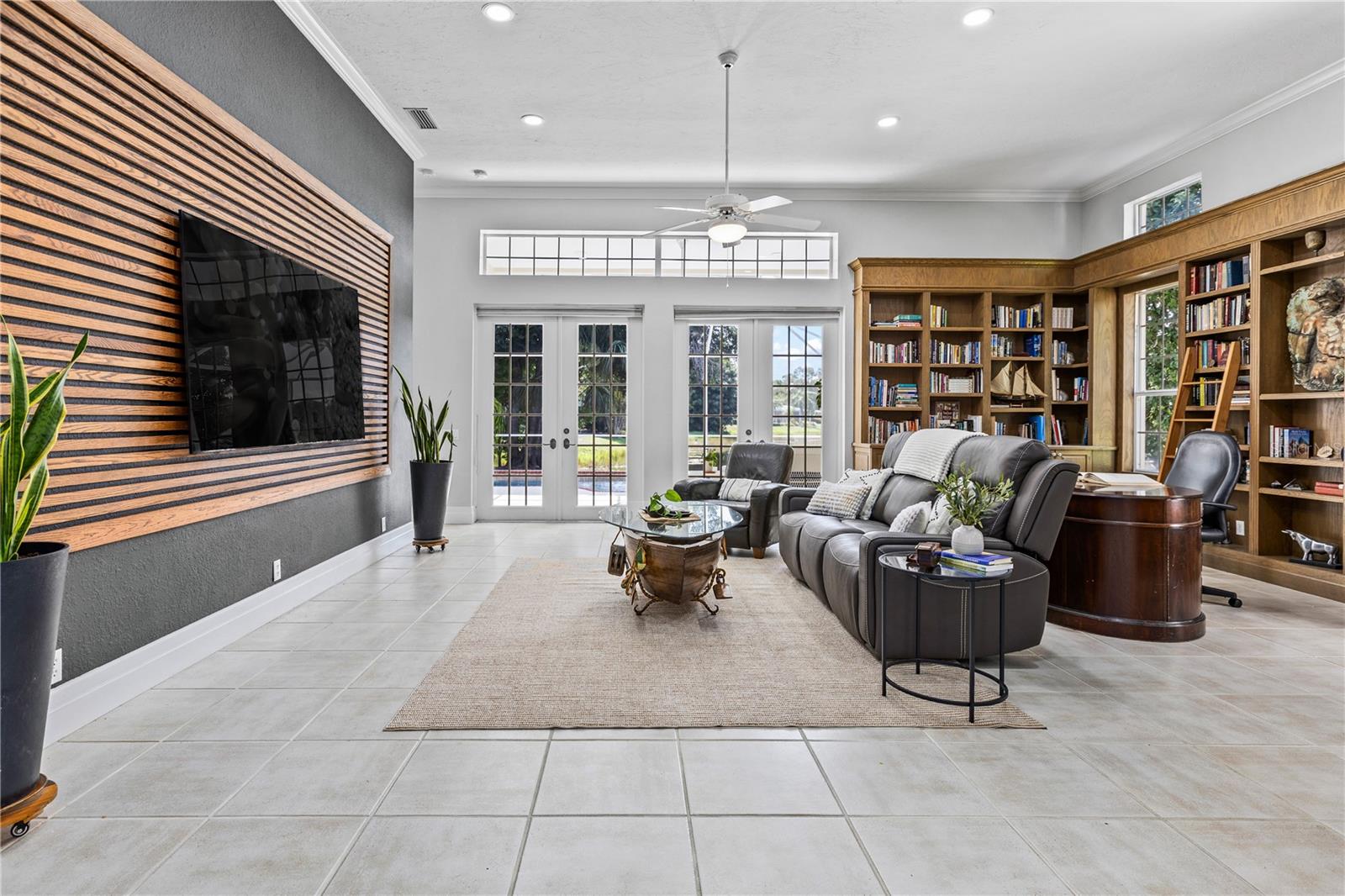 VIRGINIA WATER UNIT III - Residential