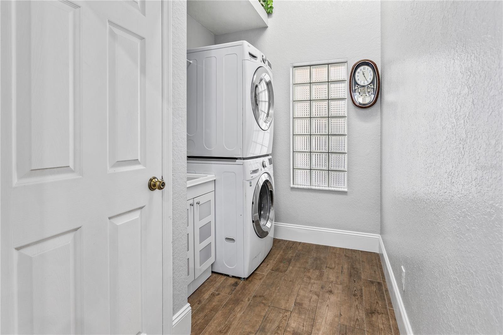 VIRGINIA WATER UNIT III - Residential