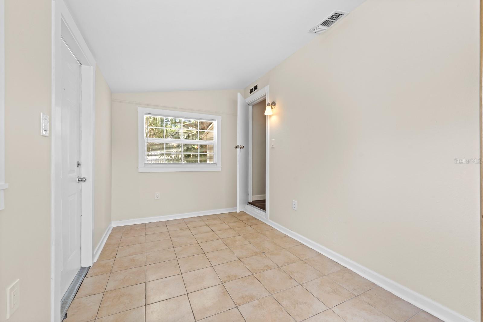 RIDGEWAY - Residential
