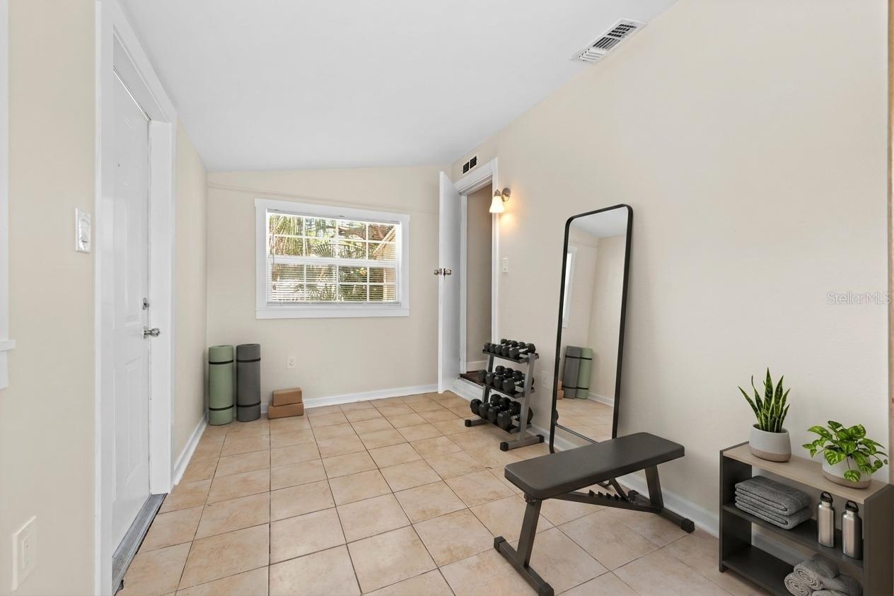 RIDGEWAY - Residential