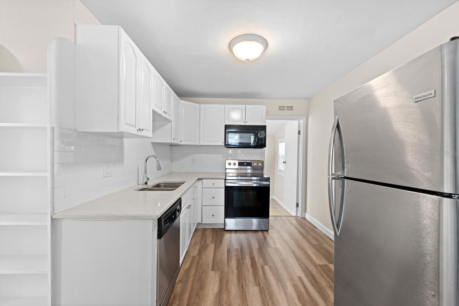 RIDGEWAY - Residential